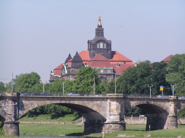zur&uuml;ck zur Seite