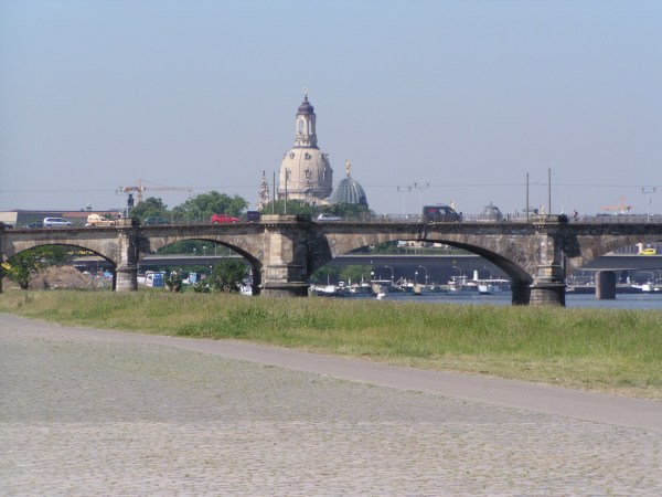 zur&uuml;ck zur Seite